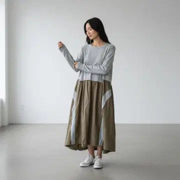 코이비토미사키 절개 도킹 긴팔 원피스 사이즈 M-L