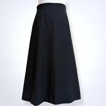 시빌라 A라인 피케조 롱 스커트 블랙