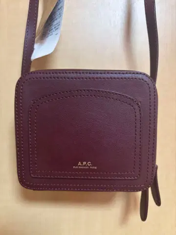 A.P.C. 스퀘어 숄더백