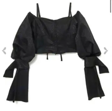 자카드 볼륨 블라우스 theredthread 멜트레이디