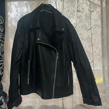 블랙 가죽 라이더 자켓