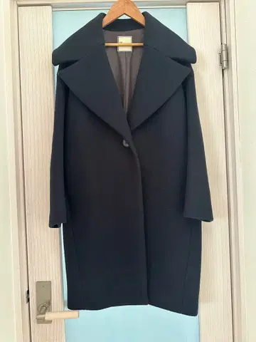 Tiara 롱 코트 큰 옷깃