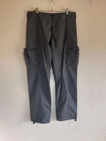 PLUS 그레이 카고 팬츠 M 사이즈 일본제