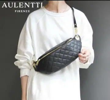 컨디션 최상 AULENTTI 오우렌티 바디백 블랙 가죽