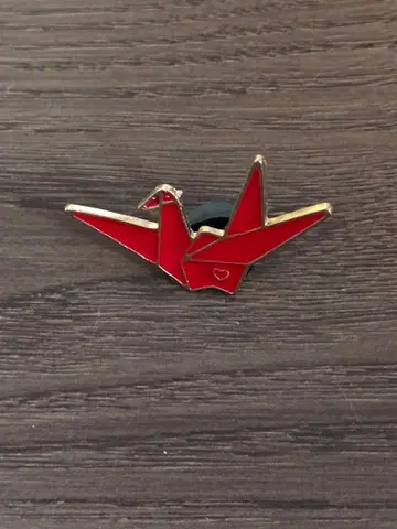 종이학 디자인 핀 배지 빨간색 금