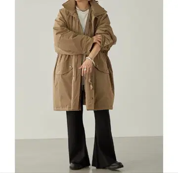 베이지 모즈 코트 후드 부착