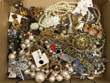 유품 정리 액세서리 묶음 판매