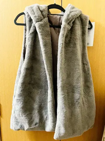 후드 부착 퍼 베스트 모카 택 포함 새상품