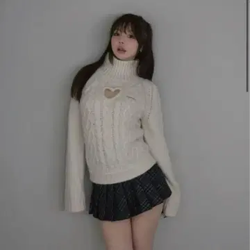 andmary Mary heart knit tops ivory