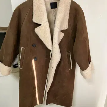 KBF 본딩 마감 브라운 무스탕 코트