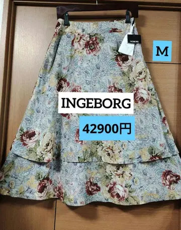 새상품 잉게보그 장미 패턴 2단 플레어 스커트 M