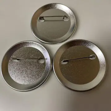 중고품 메탈제 핀 배지 3개 세트 13-561