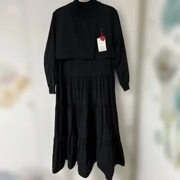 블랙 티어드 드레스