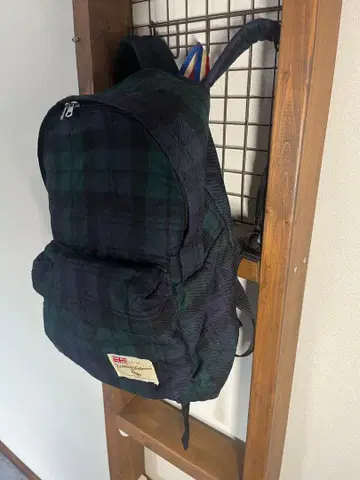 트래디셔널 웨더웨어 체크 무늬 백팩