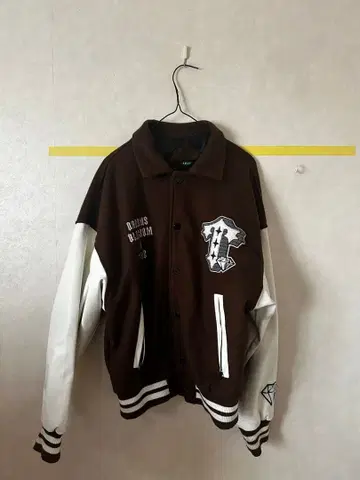 PC 도쿄 바시티 자켓 브라운