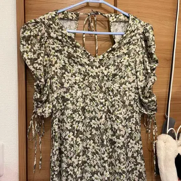 릴리 브라운 플로럴 프린트 원피스 1