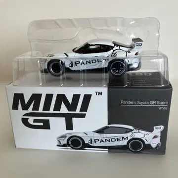 MINI GT 1/64 Toyota GR Supra
