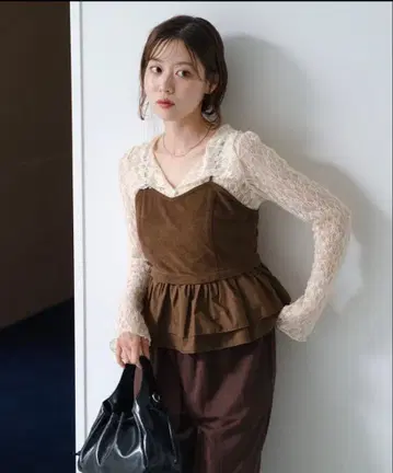 Kastane 스웨이드 페플럼 뷔스티에