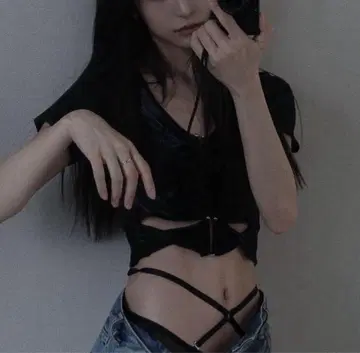 theredthread twist 크롭 탑