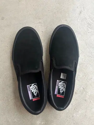 Vans 블랙 슬립온 스니커즈