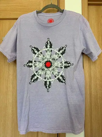 RED HOT CHILI PEPPERS 티셔츠 S 사이즈