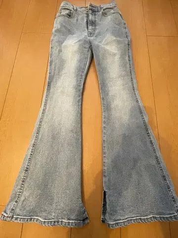 프리즈 마트 부츠컷 데님 라이트 블루 XS