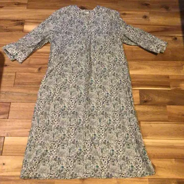 꽃무늬 긴팔 셔츠 원피스