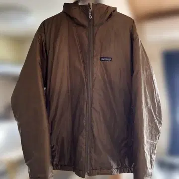 patagonia 브라운 풀 지퍼 자켓 M 사이즈