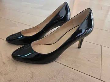 콜한 에나멜 펌프스 블랙 24cm