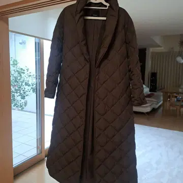 anuans 브라운 퀼팅 롱 코트
