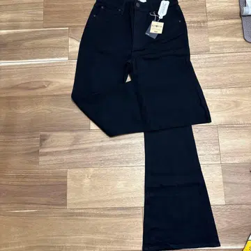 AZUL 블랙 플레어 데님