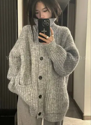 그레이 니트 가디건 버튼 포함