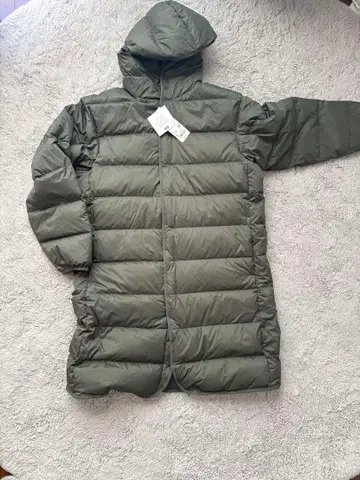 UNIQLO 울트라 라이트 다운 M 올리브 그린