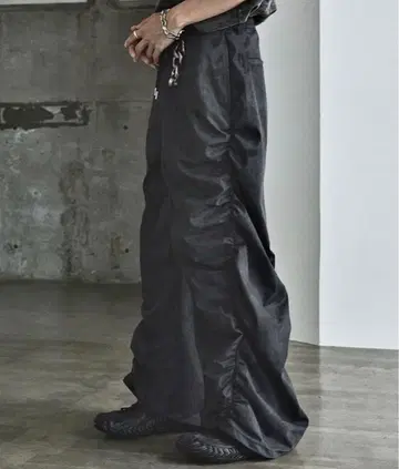 [ 새상품 ] Spielio 페이드 패턴 셔링 디자인 팬츠 S 사이즈