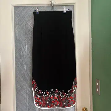 마메 쿠로고우치 꽃무늬 자수 스커트 사이즈 1