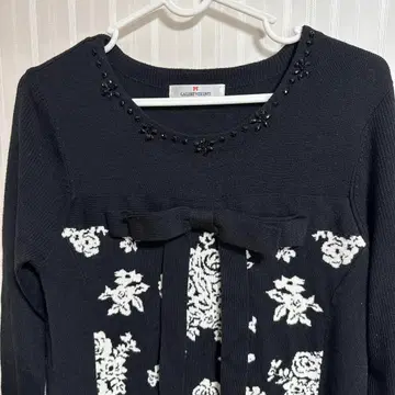 갤러리 비스콘티 꽃무늬 긴팔 원피스 블랙/화이트