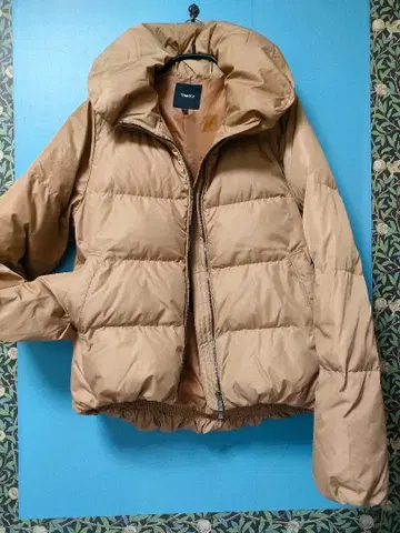 테리 베이지 다운 자켓 S 다운 소재 새상품급