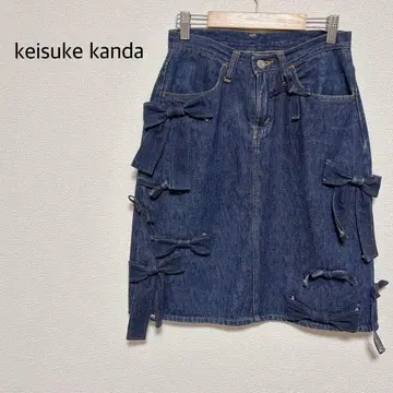 keisuke kand 리본으로 가득한 스커트