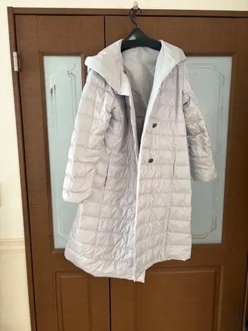 띠어리 럭스 후드 부착 라이트 그레이 롱 코트