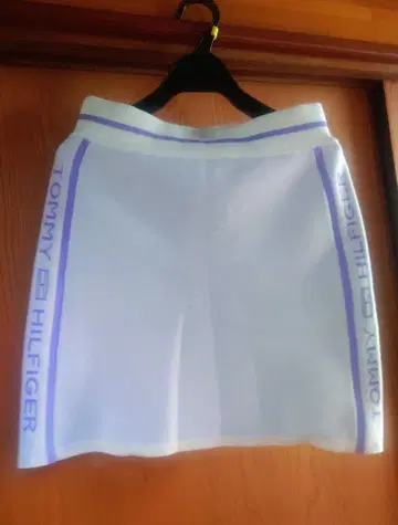 TOMMY HILFIGER 골프 스커트 화이트/퍼플