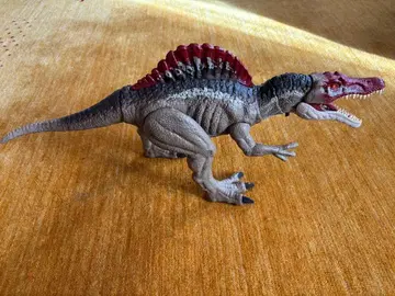 쥬라기 월드 물어뜯기! 스피노사우루스