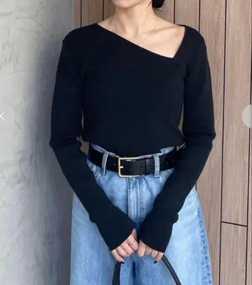 Mila Owen 아지메넥 오가닉 리브 니트탑 블랙