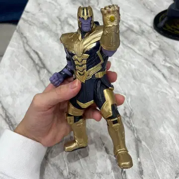 사노스 피규어 인피니티 건틀렛 포함