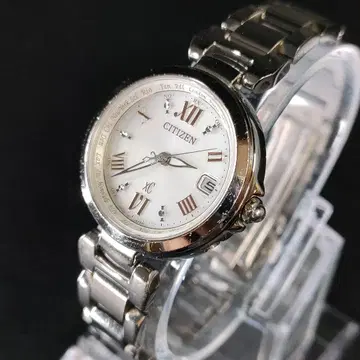 새상품급 CITIZEN 시티즌 XC 화이트 실버 솔라 여성용