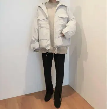 UNIQLO x 화이트 마운티니어링 하이브리드 다운 자켓 S