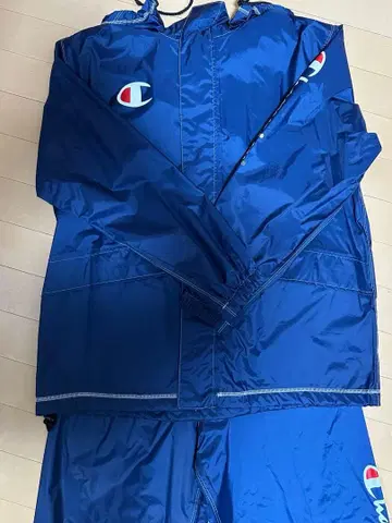 Champion 파랑 레인코트 상하의 세트 후드 부착