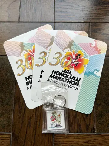 [새상품] 호놀룰루 마라톤 30회 기념 스티커 & 쉐라톤 와이키키 키링