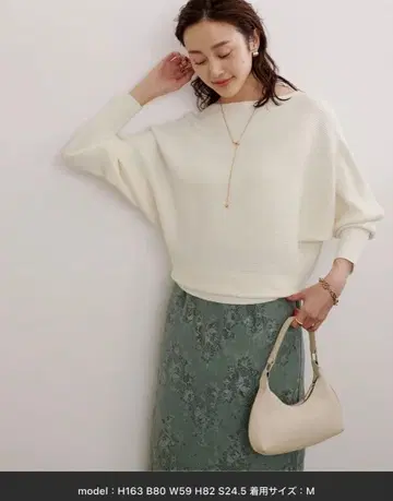 유어스 보트넥 돌먼 슬리브 니트 풀오버 M 화이트