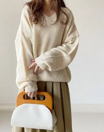 셋업 스커트 2세트 화이트 x 카키 스웨터 상의 여성용 니트