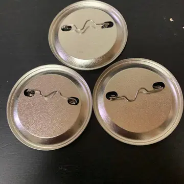 중고품 실버 원형 핀 배지 3개 세트 15-593